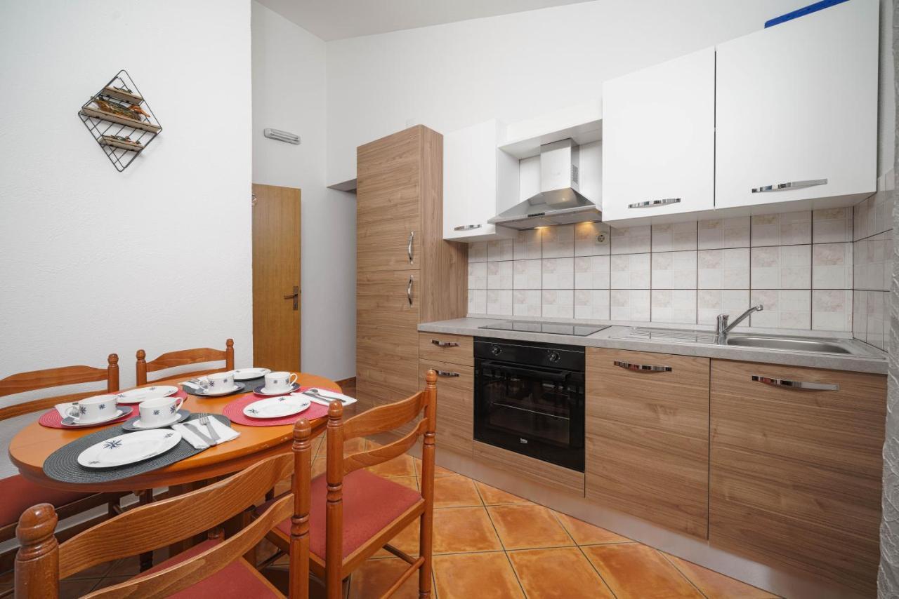 Apartments Markunović Vodice Buitenkant foto